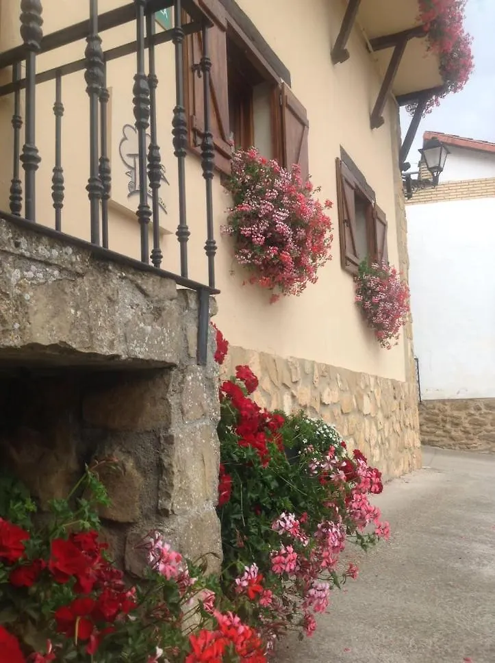 Holiday home Casa Rural Aitonaren Etxea Urturi Spain