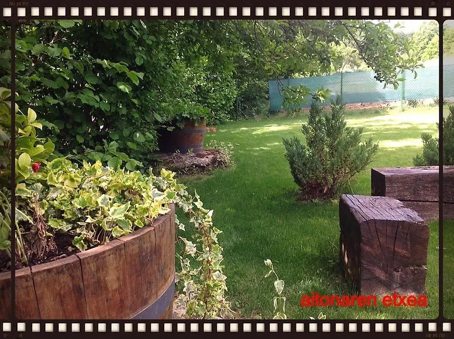 Holiday home Casa Rural Aitonaren Etxea Urturi